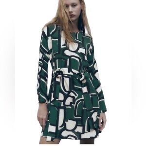 Zara Viscose Abstract Green/Black/White dress